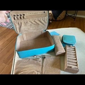 Double D Ranch Jewelry case